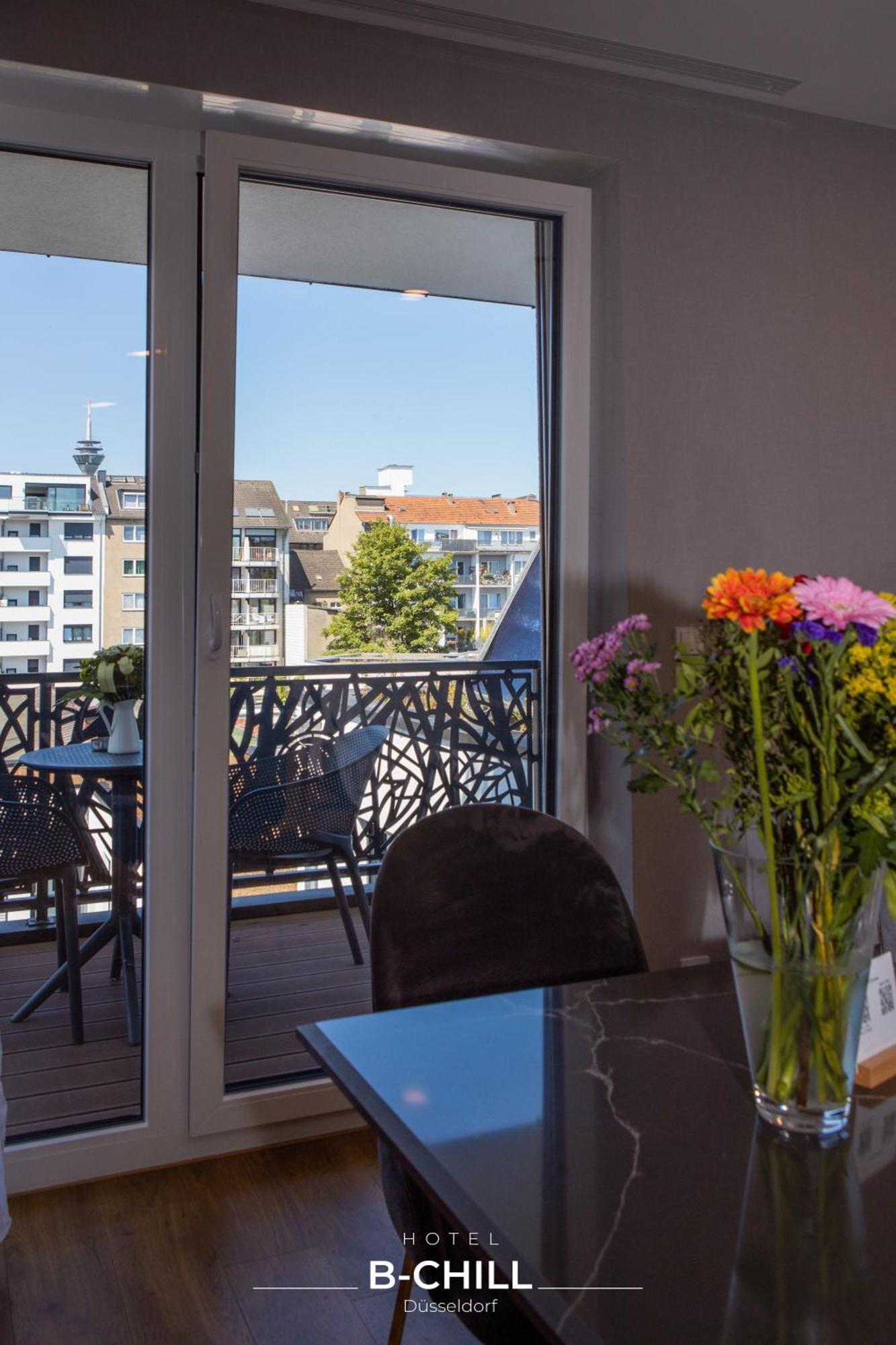 B-Chill Dusseldorf Hotell Eksteriør bilde